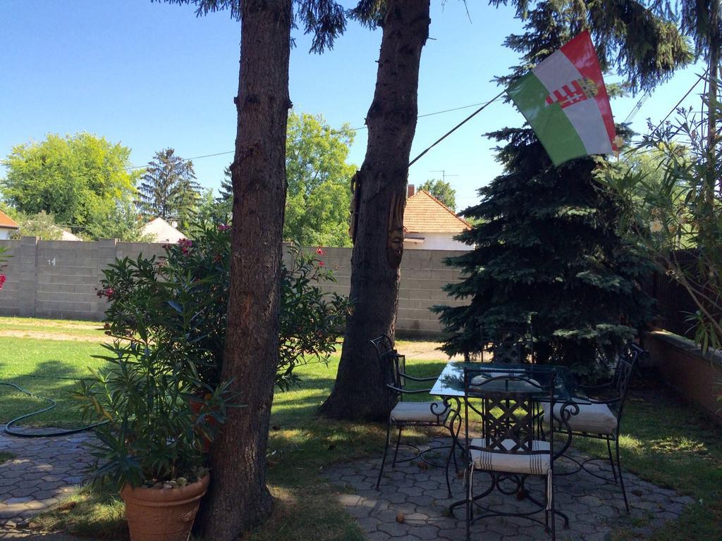 Kocsis Apartman Es Camping Mosonmagyarovar Bagian luar foto